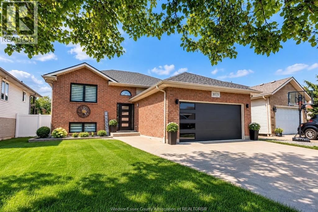 Single Family — 1035 Treverton Crescent, Windsor, Ontario