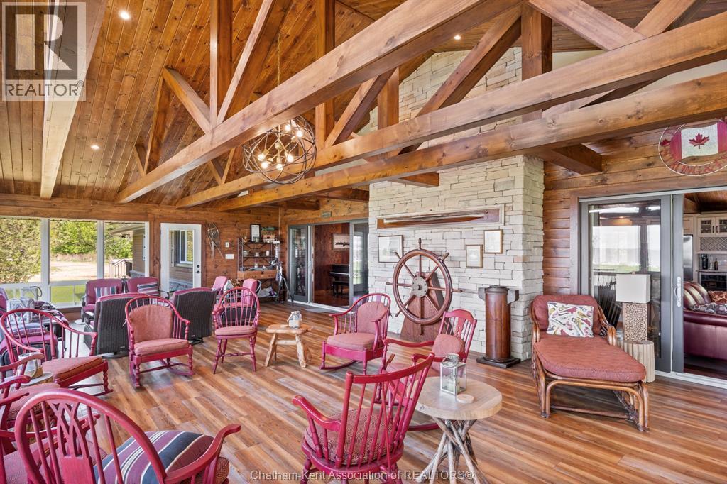 3-bedroom Single Family at 16660 Couture Beach, Tilbury — primary photograph