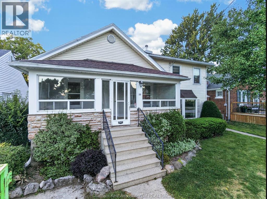 3-bedroom Single Family at 55 Prince Arthur Avenue, Chatham — primary photograph