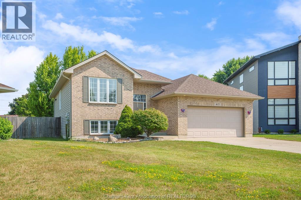 6-bedroom Single Family at 415 Silver Sands Lane, St Clair — photograph 2