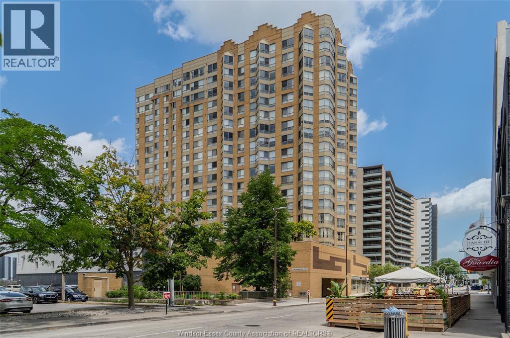 Single Family — 75 Riverside Drive, Windsor, Ontario
