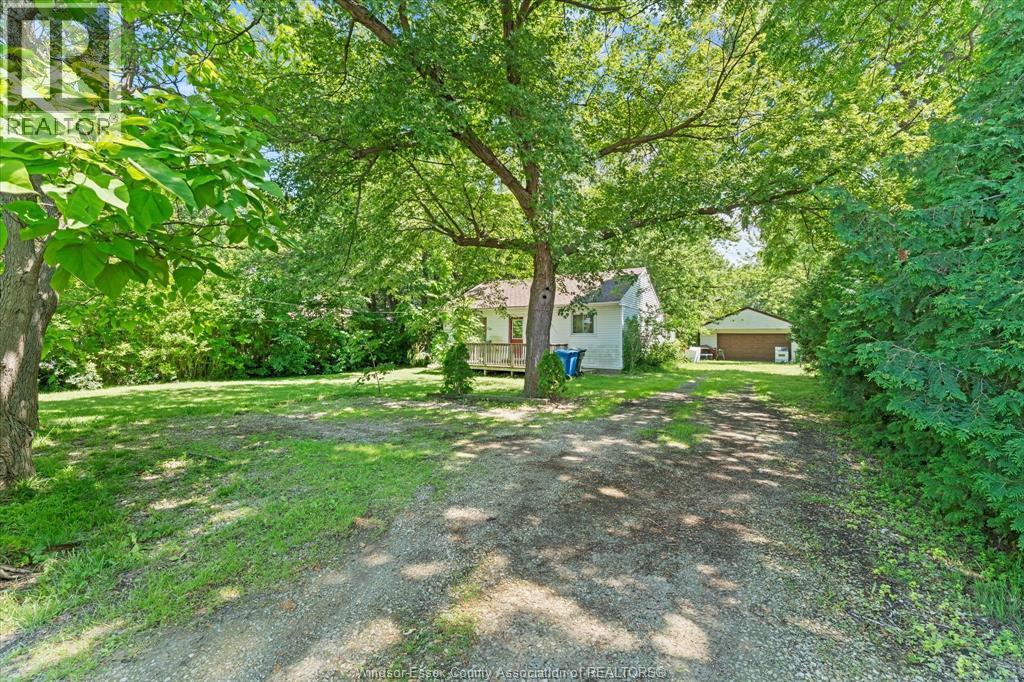 Single Family — 3555 County Rd 42, Windsor, Ontario