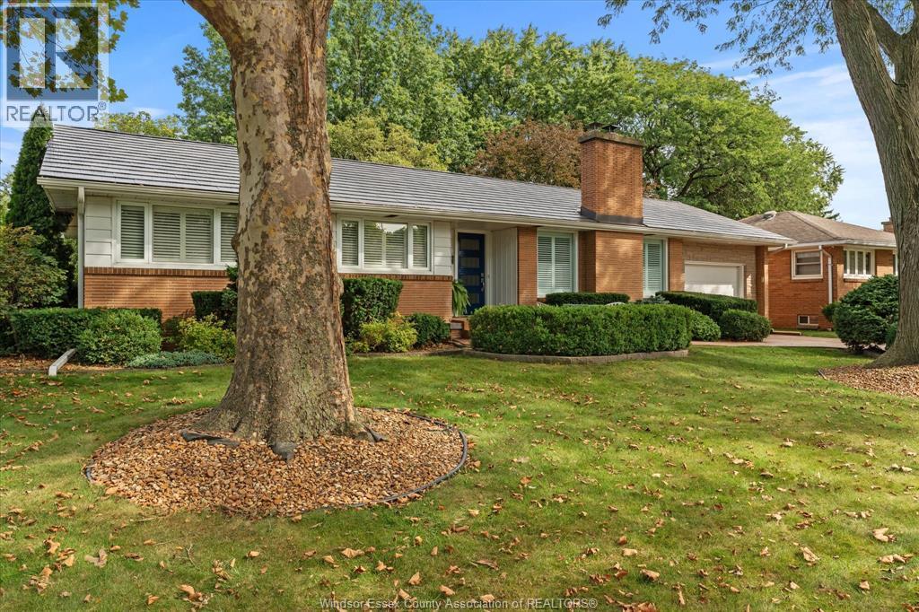 Single Family — 730 Champlain Drive, Windsor, Ontario