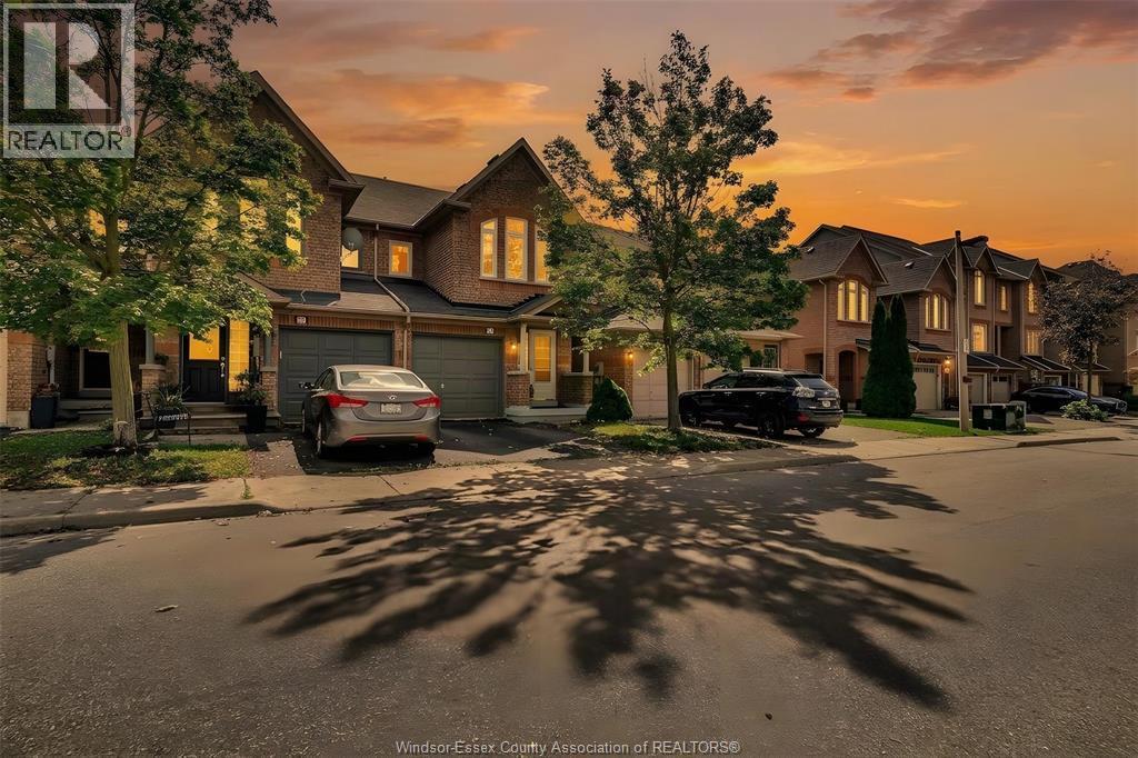 3-bedroom Single Family at 35 Tania Crescent #46, Vaughan — primary photograph