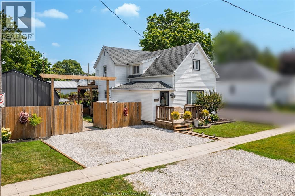 Single Family — 31 Forhan Street, Wallaceburg, Ontario