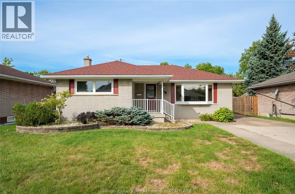 Single Family — 583 Bertha, Windsor, Ontario