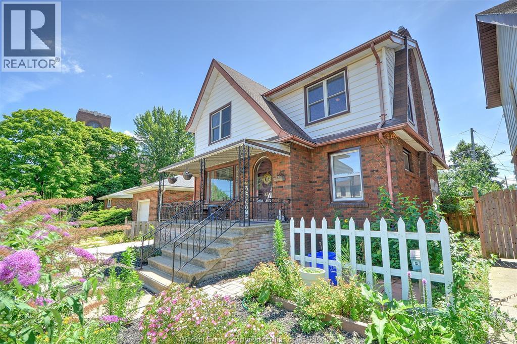 Single Family — 161 Shepherd Street, Windsor, Ontario