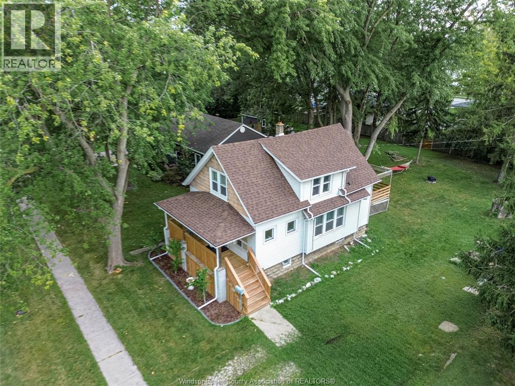 4-bedroom Single Family at 135 Maple Avenue, LaSalle — primary photograph