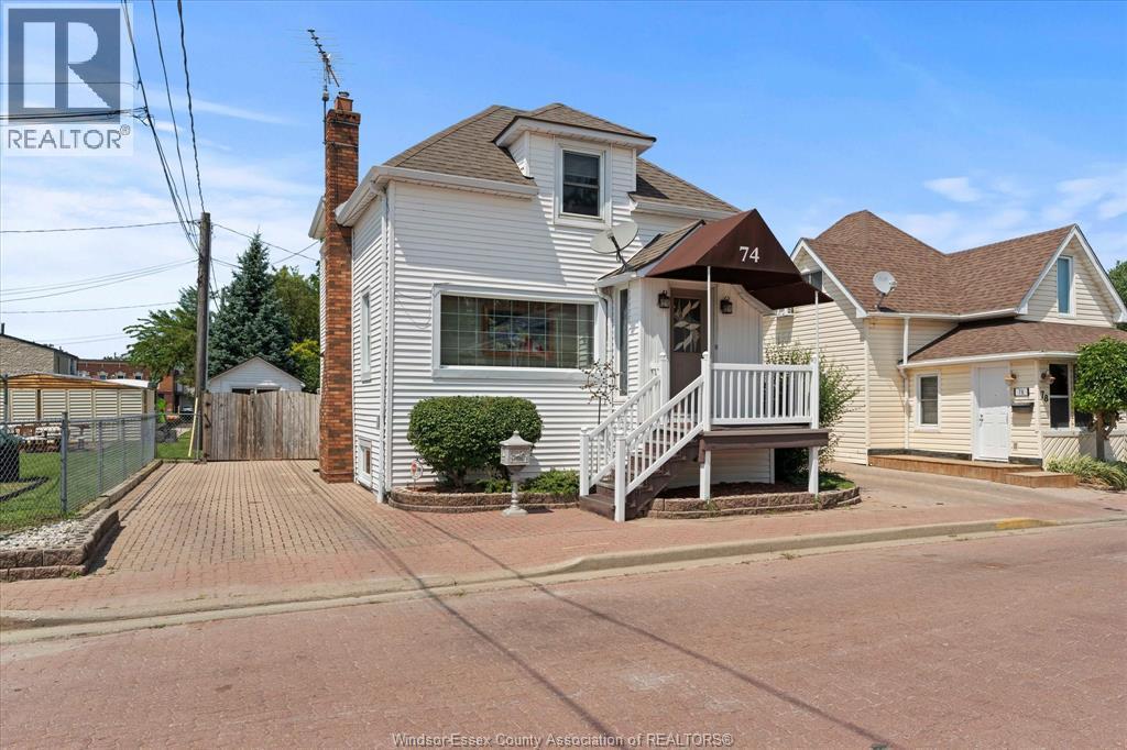 3-bedroom Single Family at 74 Gore Street, Amherstburg — primary photograph