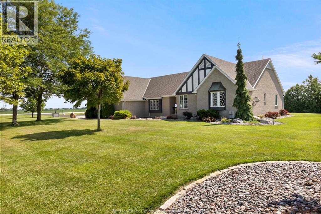 4-bedroom Single Family at 23360 King & Whittle Road, Tilbury — primary photograph
