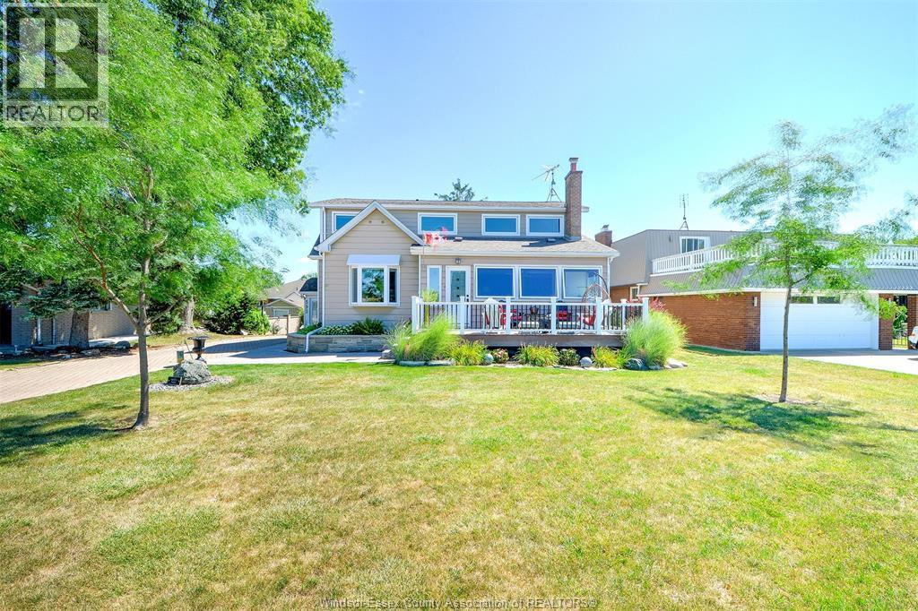 3-bedroom Single Family at 593 Dalhousie, Amherstburg — photograph 3
