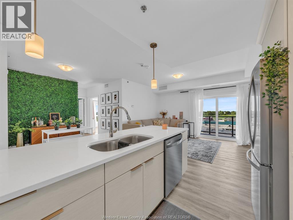 Single Family — 728 Brownstone Drive, Lakeshore, Ontario