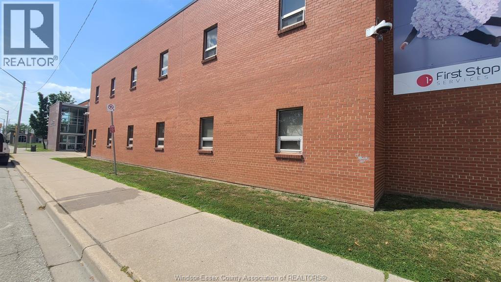 Industrial at 370 Erie Street #2B, Windsor — photograph 2