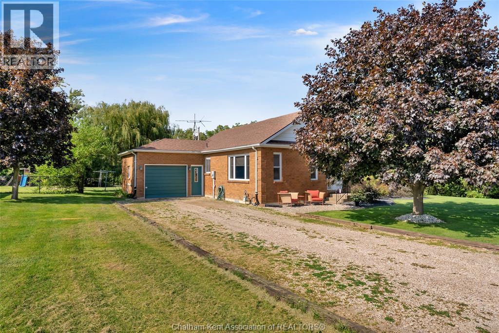 3-bedroom Single Family at 6683 West Street, South Buxton — photograph 3