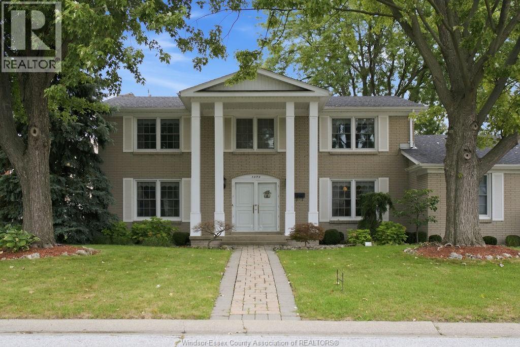 Single Family — 3590 Huntington Avenue, Windsor, Ontario