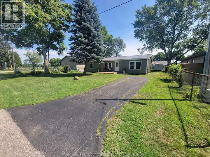 Single Family — 25 Draper, Colchester, Ontario