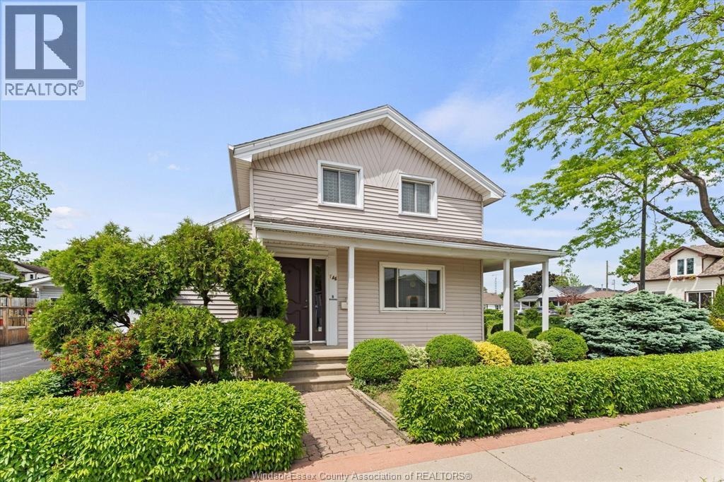 3-bedroom Single Family at 146 Park Street, Amherstburg — photograph 3