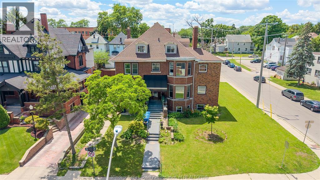 Multi-family at 801 Victoria Avenue, Windsor — photograph 2