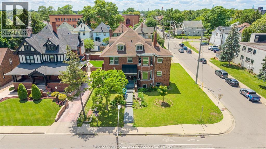 Single Family — 801 Victoria Avenue, Windsor, Ontario
