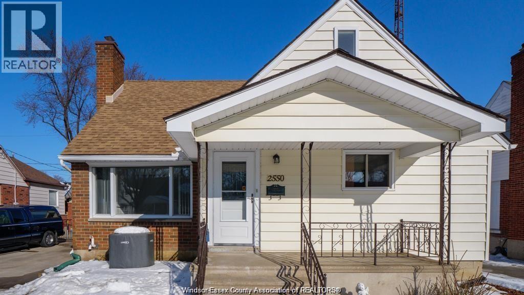 5-bedroom Single Family at 2550 Windermere, Windsor — primary photograph