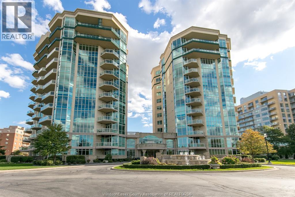 Single Family — 5055 Riverside Drive, Windsor, Ontario