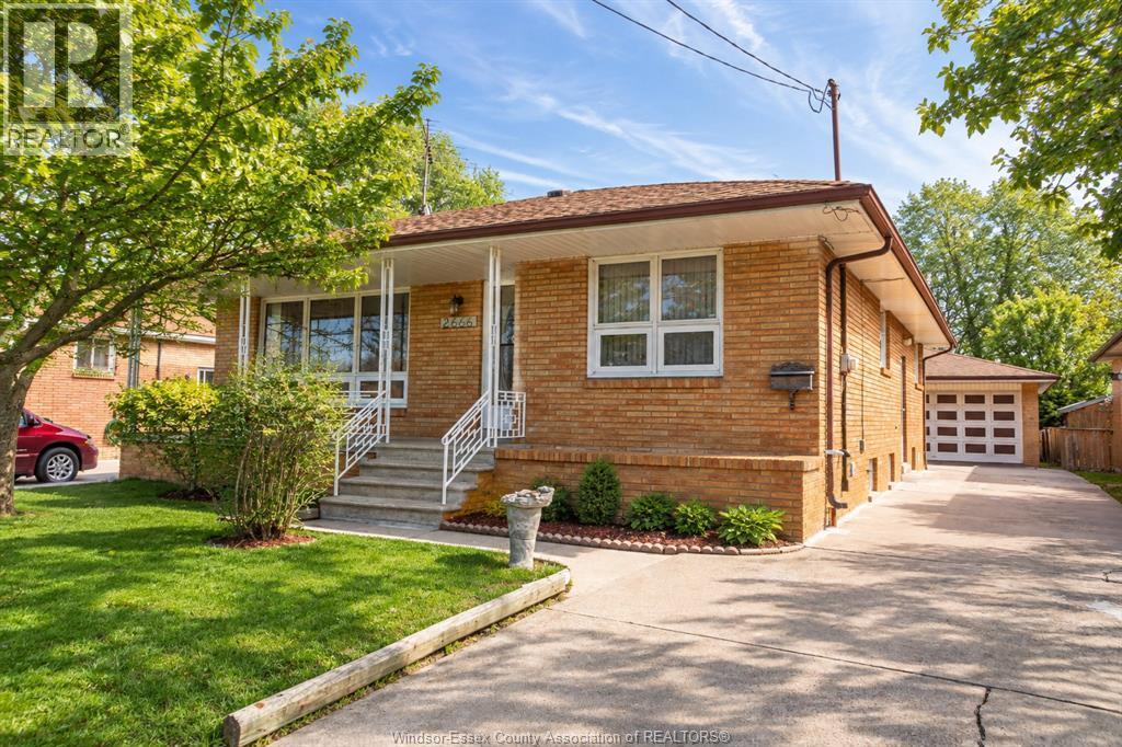 Single Family — 2666 Jos St Louis, Windsor, Ontario