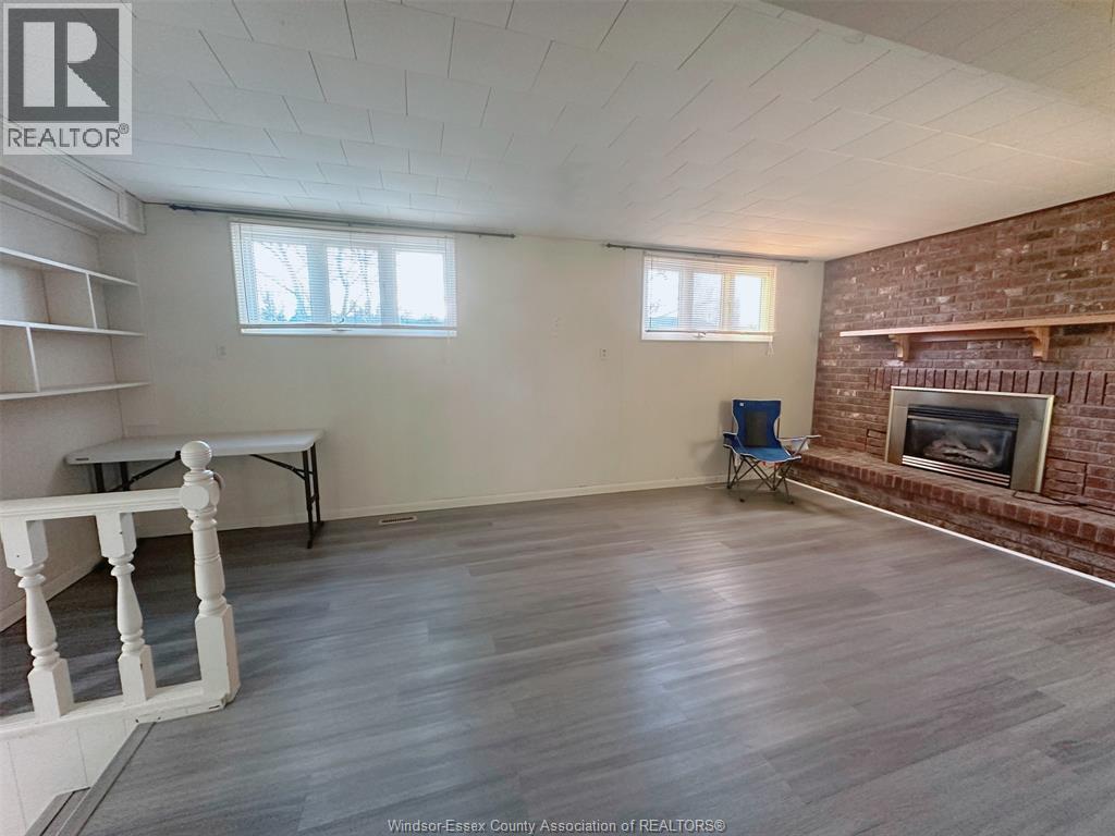 2-bedroom Single Family at 3240 Askin Avenue #LOWER, Windsor — photograph 2