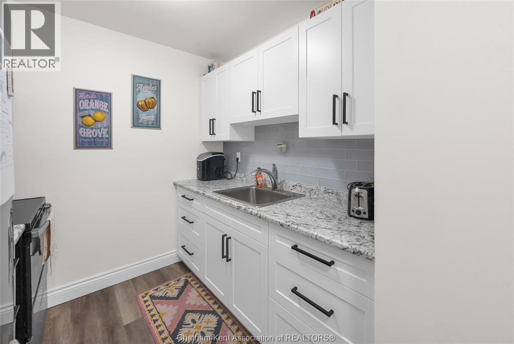 2-bedroom Single Family at 150 Park Avenue #312, Chatham — photograph 3