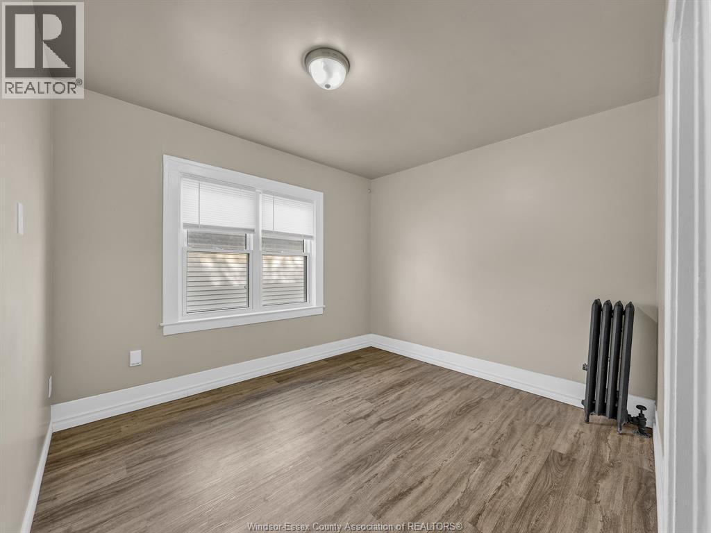 2-bedroom Single Family at 669 Park, Windsor — photograph 3