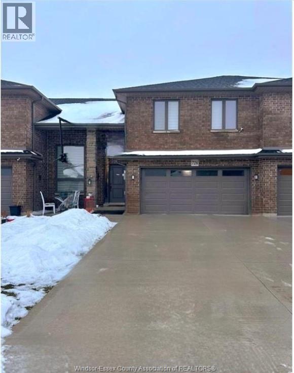 5-bedroom Single Family at 724 Faleria Street, Lakeshore — primary photograph
