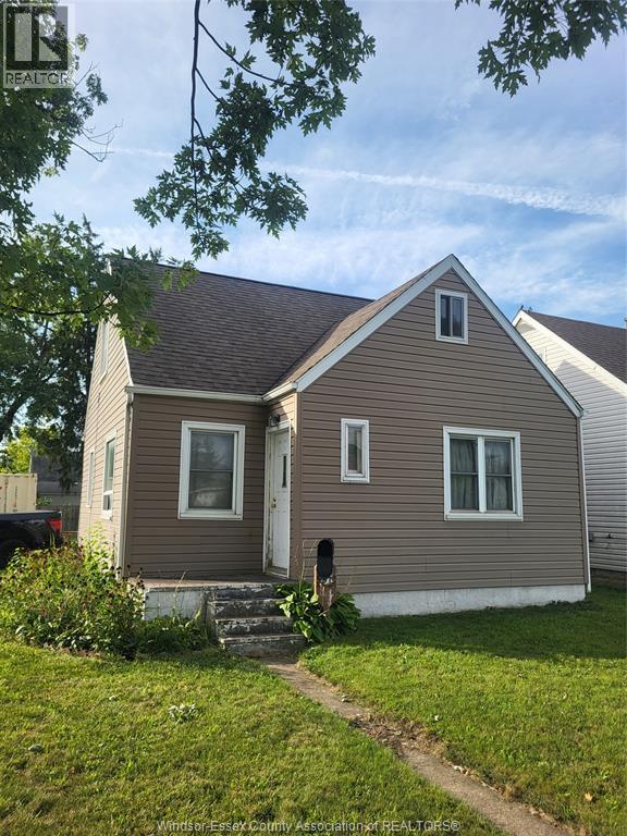 Single Family — 591 Charlotte, Windsor, Ontario