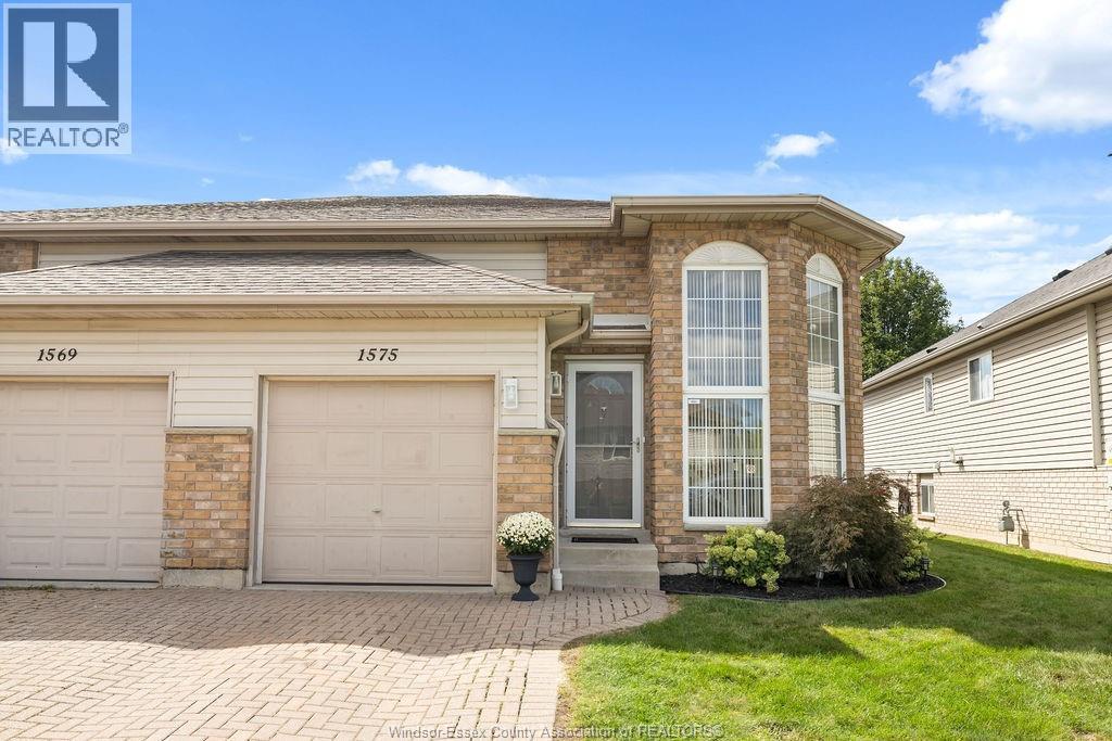 4-bedroom Single Family at 1575 Vollans Street, LaSalle — photograph 3