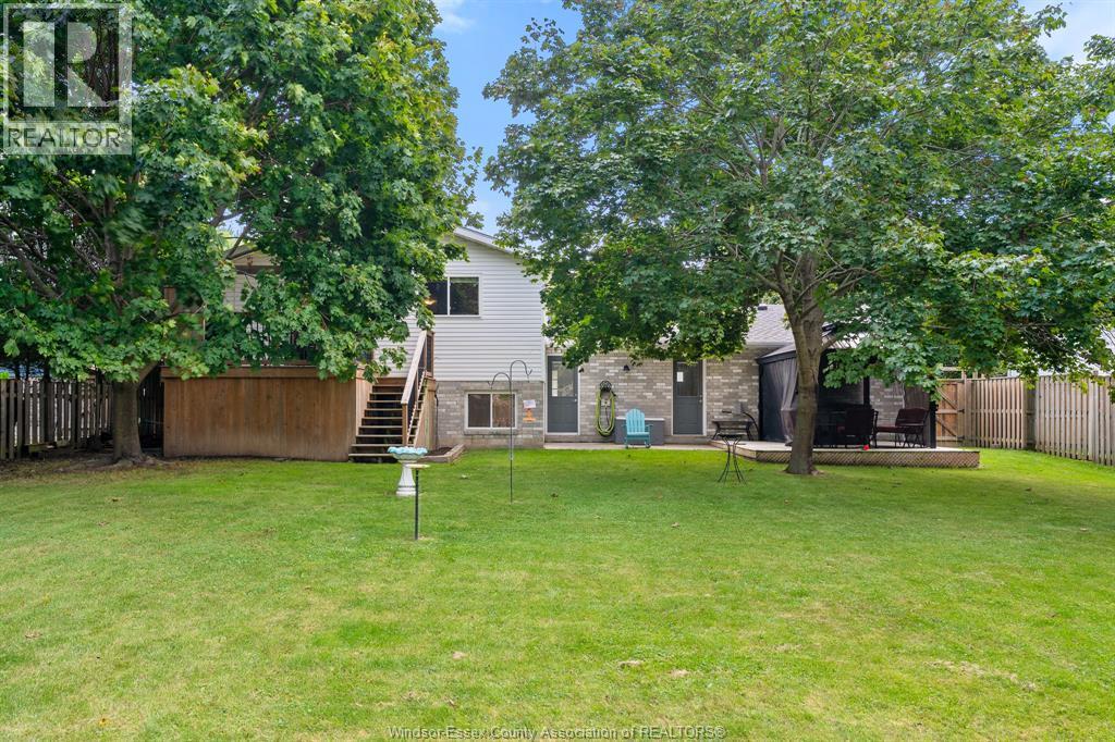 4-bedroom Single Family at 855 Lawndale Avenue, Kingsville — photograph 3