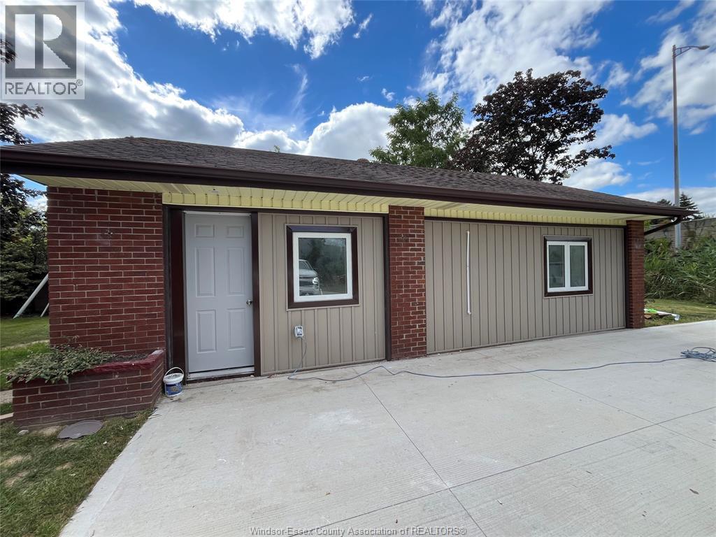 Single Family — 2505 Askin, Windsor, Ontario