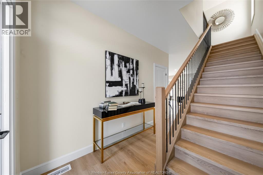 3-bedroom Single Family at 557 Fletcher, Lakeshore — photograph 3
