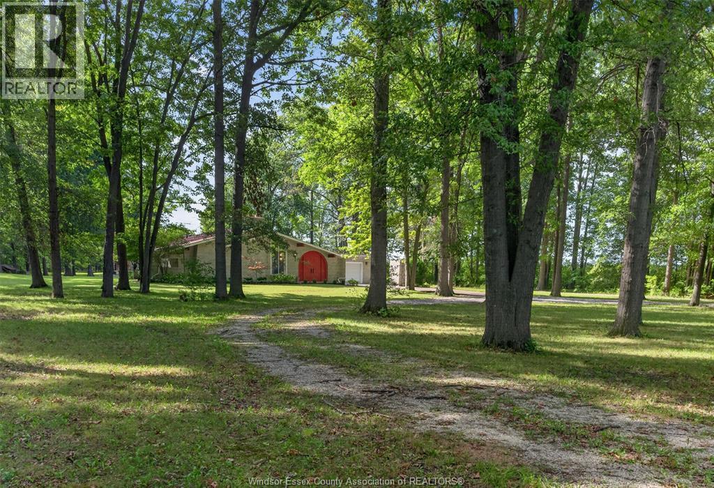 3-bedroom Single Family at 8030 County Rd 15, Essex — photograph 2