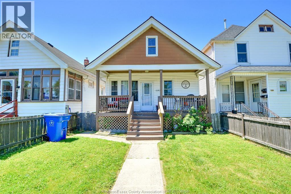 3-bedroom Single Family at 1187 Lincoln Road, Windsor — photograph 2