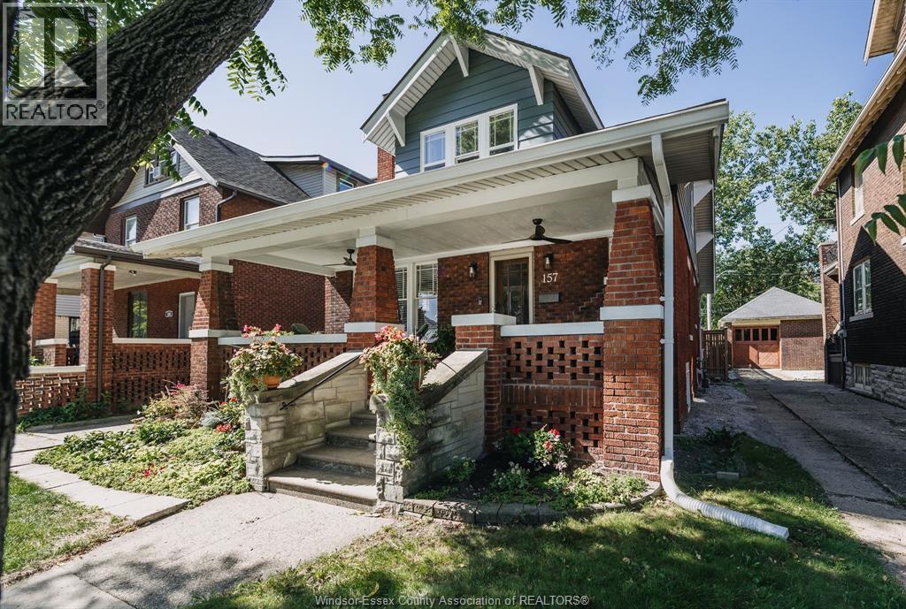 6-bedroom Single Family at 157 McEwan, Windsor — photograph 2