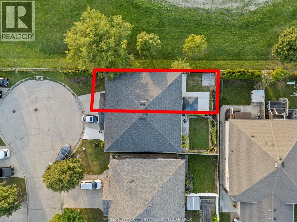 3-bedroom Single Family at 4574 Tumbleweed Crescent, Windsor — photograph 2