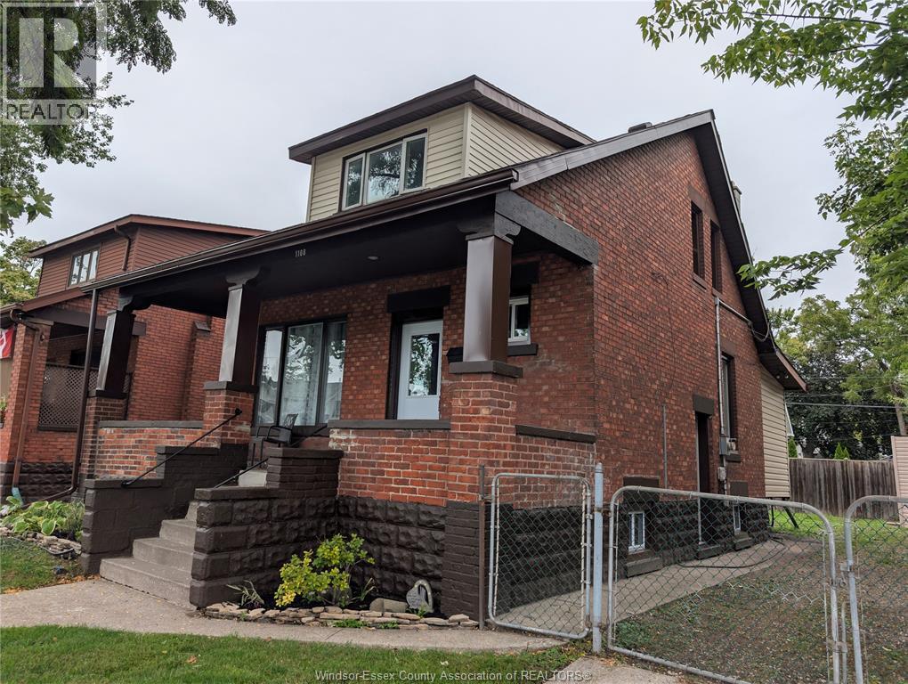 4-bedroom Single Family at 1108 Dougall Avenue, Windsor — primary photograph