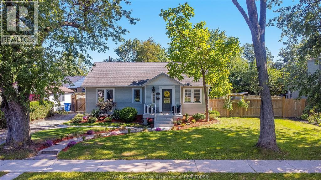 4-bedroom Single Family at 2484 Westminster Boulevard, Windsor — primary photograph