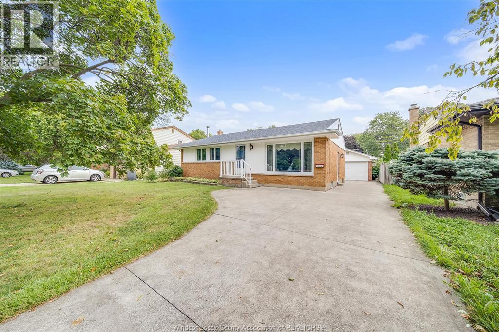 3-bedroom Single Family at 1044 Marjorie Drive, Windsor — primary photograph