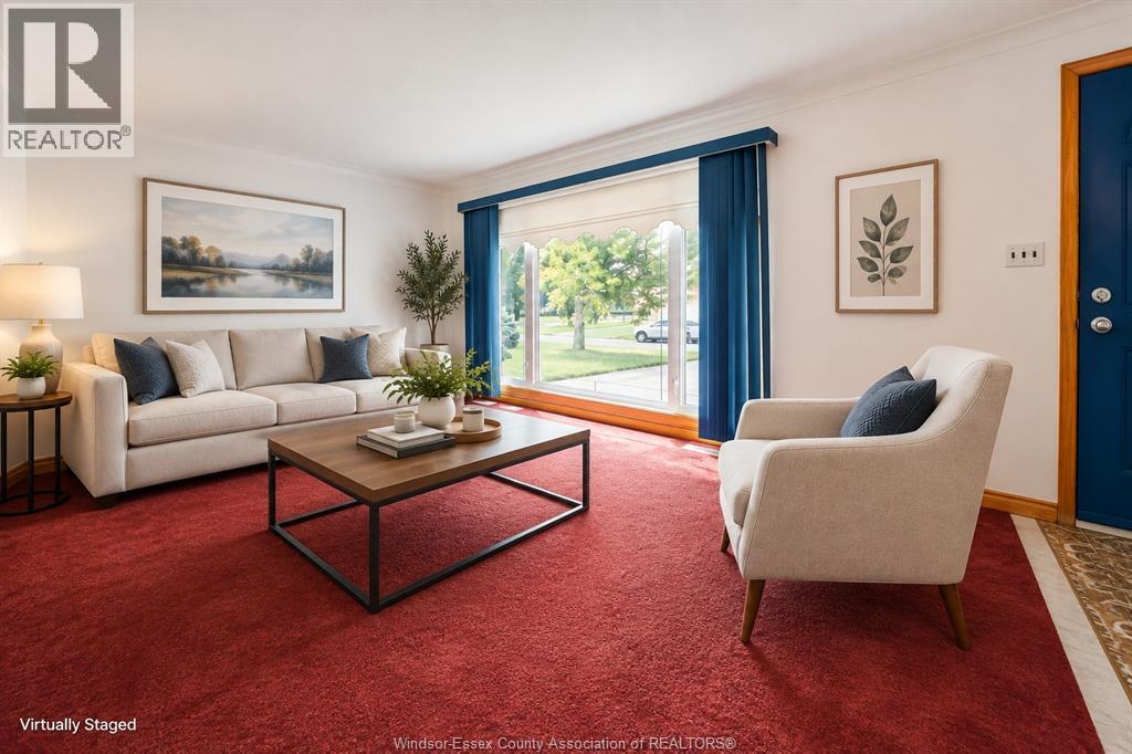 3-bedroom Single Family at 1044 Marjorie Drive, Windsor — photograph 2
