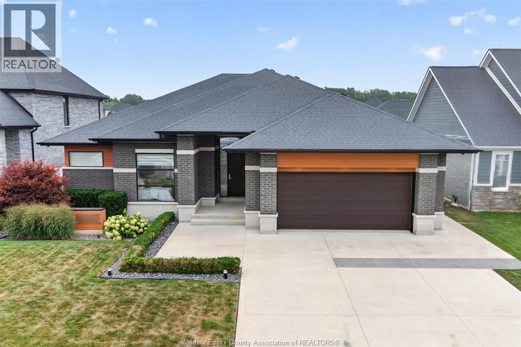 3-bedroom Single Family at 212 Rafih Crescent, Lakeshore — primary photograph