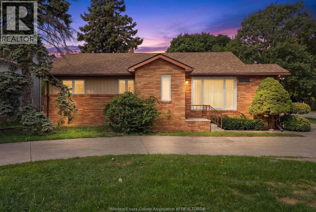 3-bedroom Single Family at 1653 Lesperance, Tecumseh — primary photograph