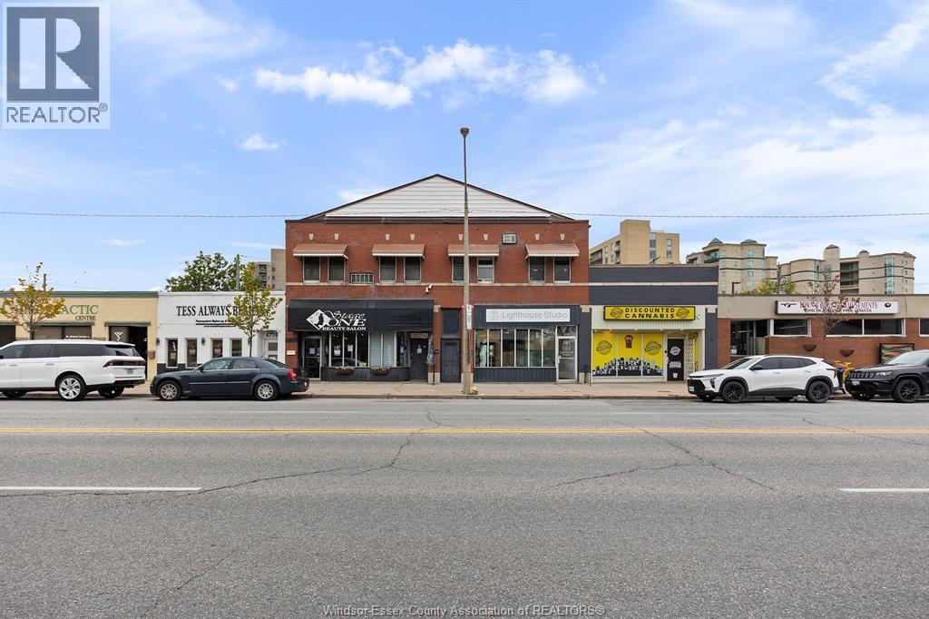 Industrial at 4774-4780 Wyandotte Street, Windsor — photograph 3