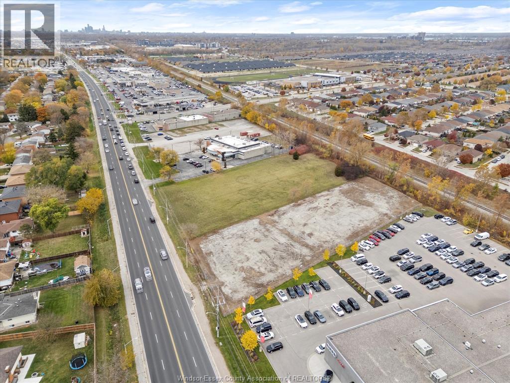 Vacant Land at 10982 Tecumseh Road, Windsor — photograph 2