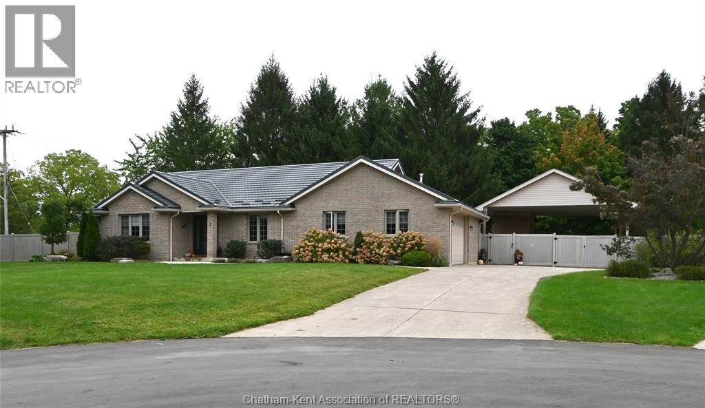 4-bedroom Single Family at 5 Parkside Crescent, Ridgetown — primary photograph