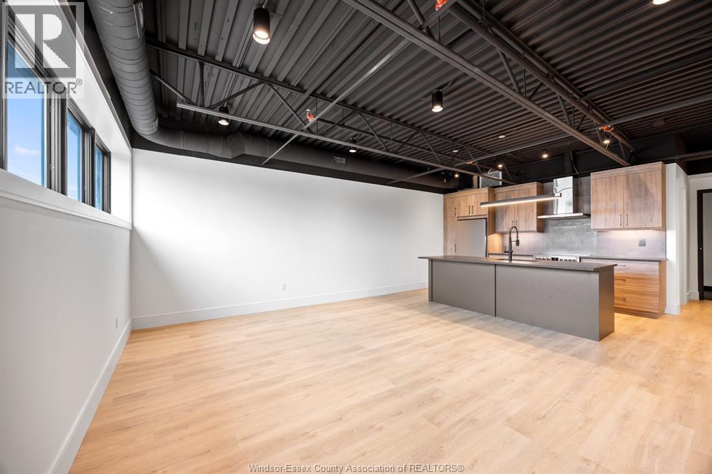1-bedroom Single Family at 3850 Dougall #207, Windsor — primary photograph