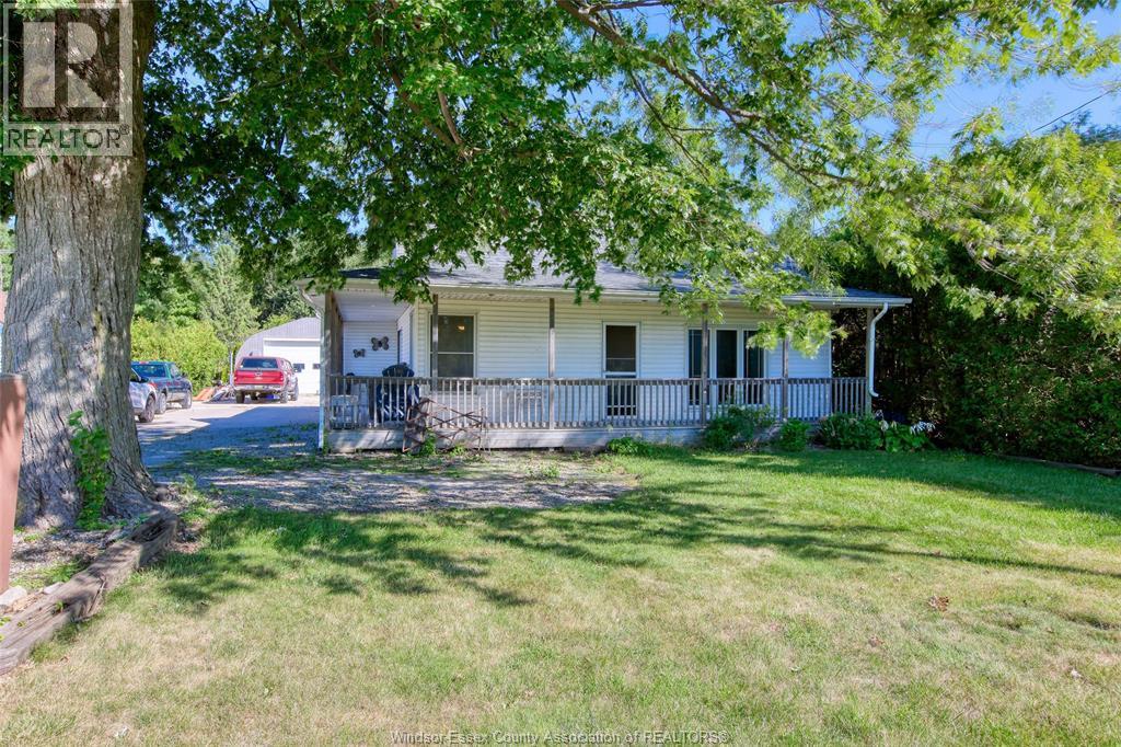 3-bedroom Single Family at 1323 Mersea Rd 2, Leamington — primary photograph